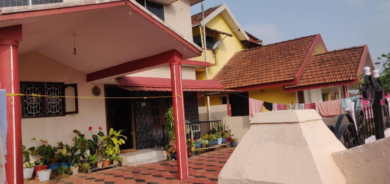 Giri'S Homestay Madikeri Bagian luar foto